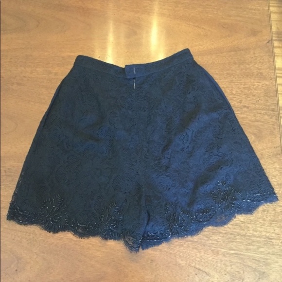 🎉LAST CHANCE🎉 PAMELA DENNIS Black Lace Sequin Beaded Dress Shorts - Picture 4 of 8